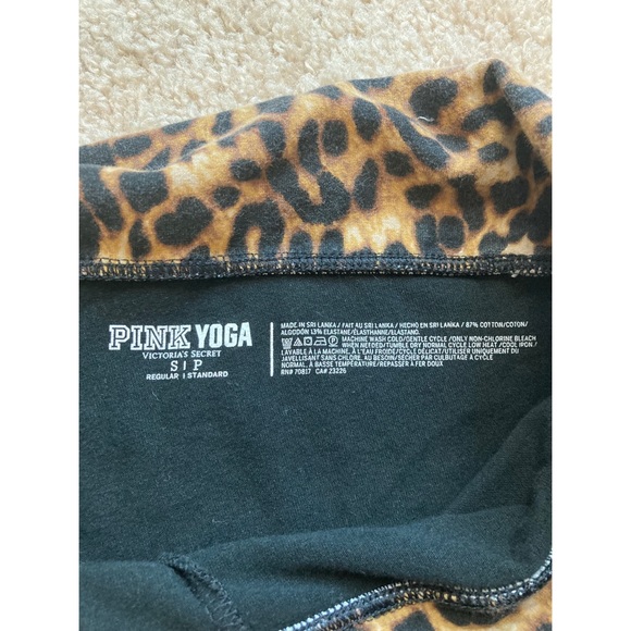 Victoria Secret Pink Fold Over Cheetah Bling Yoga Pants - Picture 5 of 8